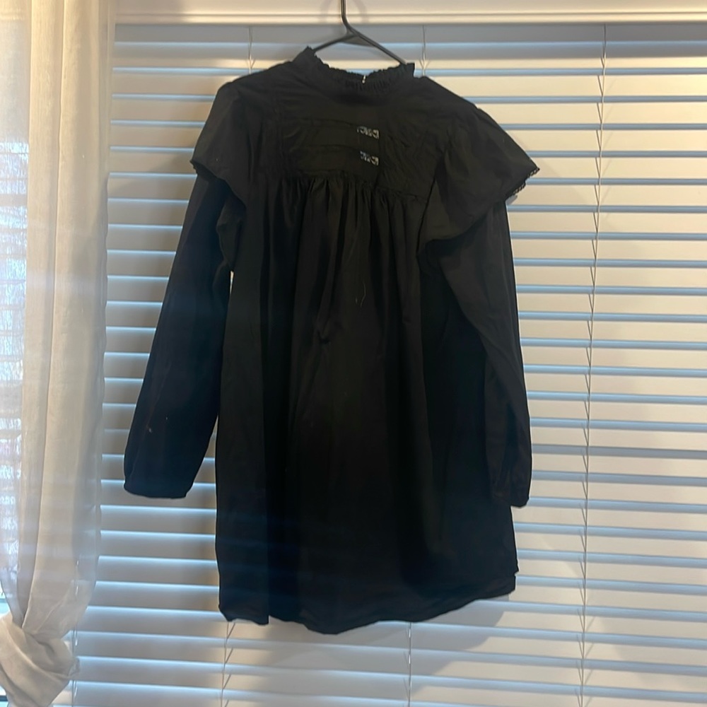 A gorgeous black dress!